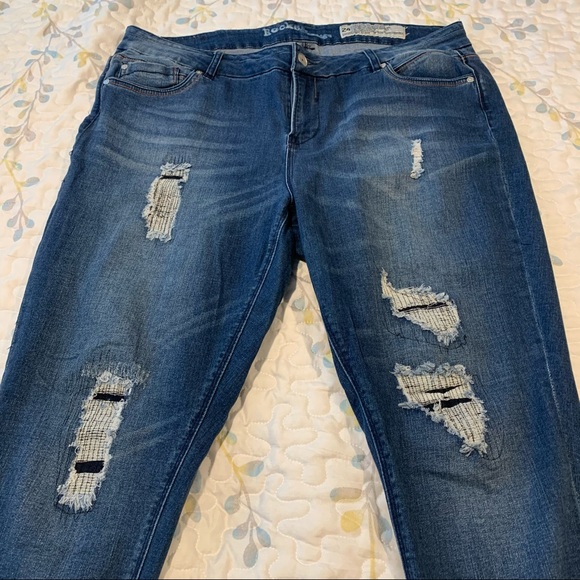 Rocks & Indigo Distressed Skinny Jeans size 24 - Picture 3 of 10